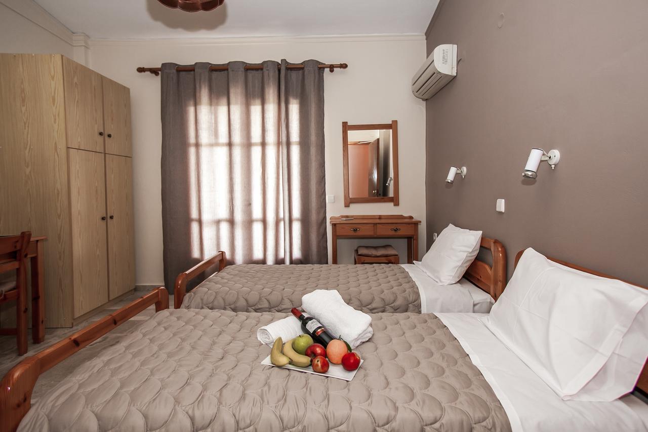 Orelia Pension Tolo Exterior photo